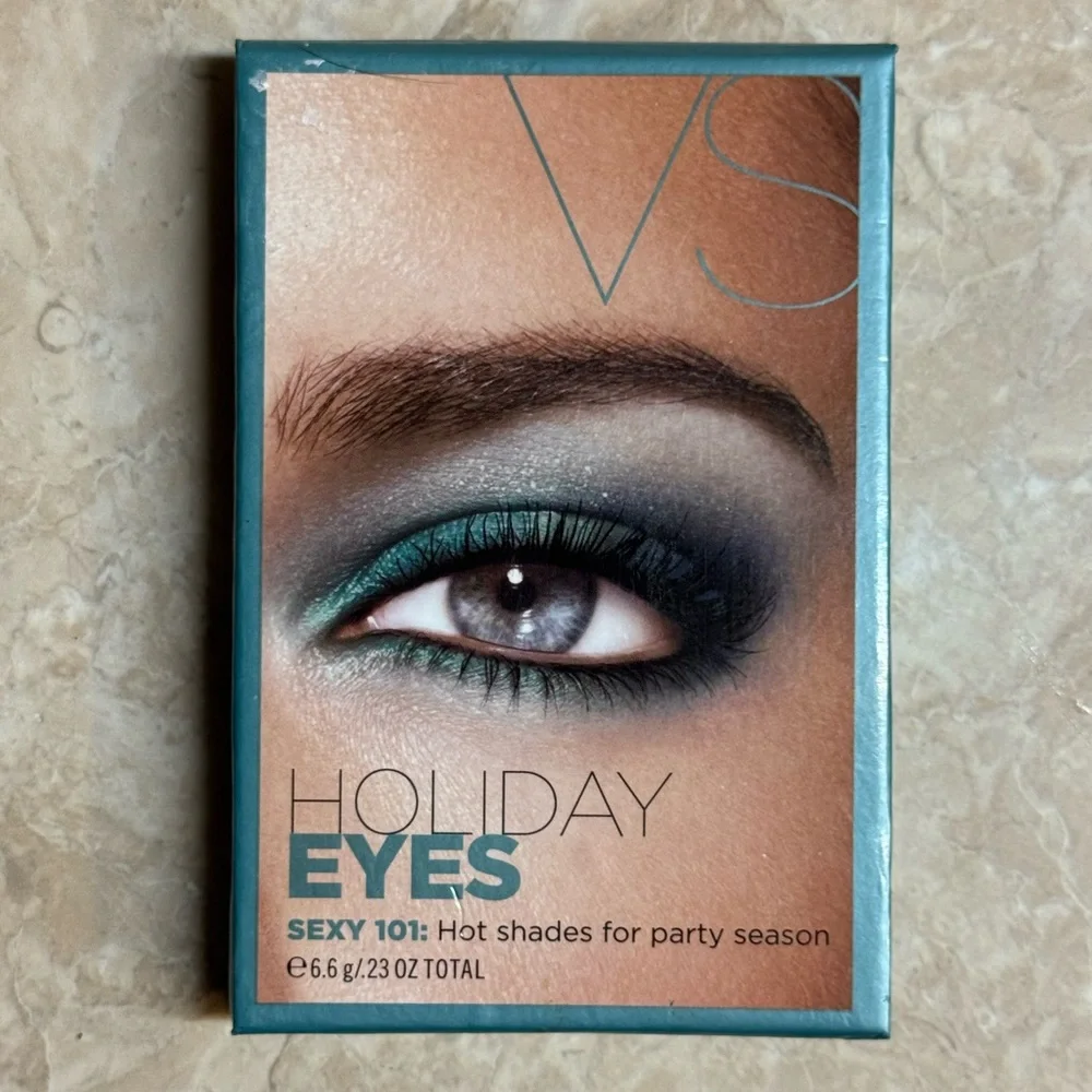 Victoria’s Secret Holiday Eyes Party Holiday Eyeshadow Eyeliner Palette NEW